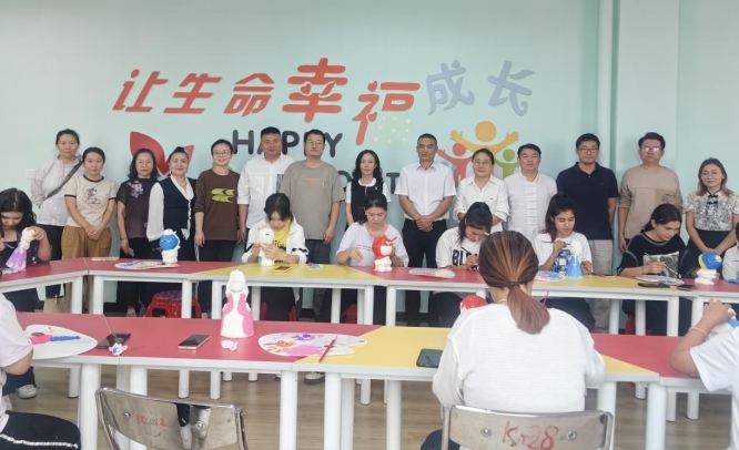 best365中国官方网站开展“以美润心—— 迎国庆开心DIY”主题文化活动
