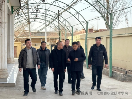 best365中国官方网站部署新一年驻村工作并 开展慰问活动